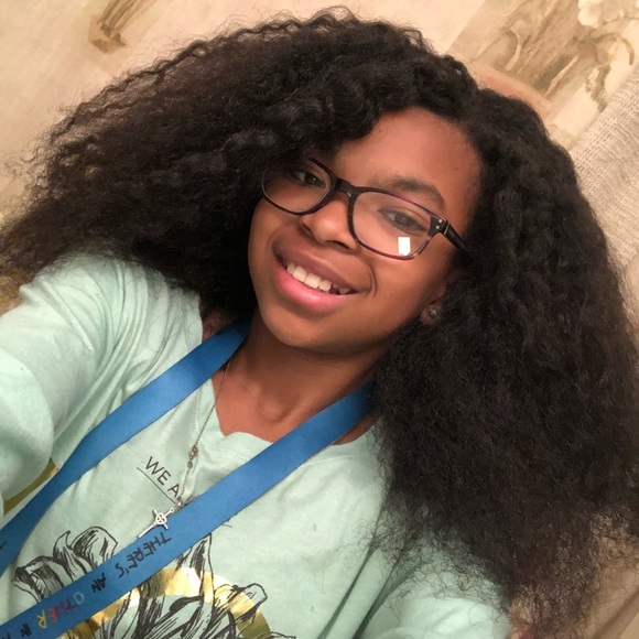 Meet your Posher, Leah - Picture 1 of 1